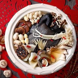 冬季燉湯推薦TOP 2:黑鑽百菇燉雞湯 冬季燉湯推薦TOP 2:黑鑽百菇燉雞湯